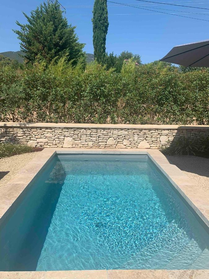 Le Cabanon De Livia Avec Piscine Privee Villa Кюкюрон Екстериор снимка