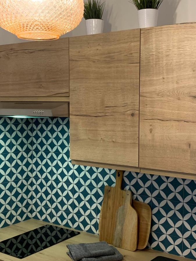 Le Cabanon De Livia Avec Piscine Privee Villa Кюкюрон Екстериор снимка