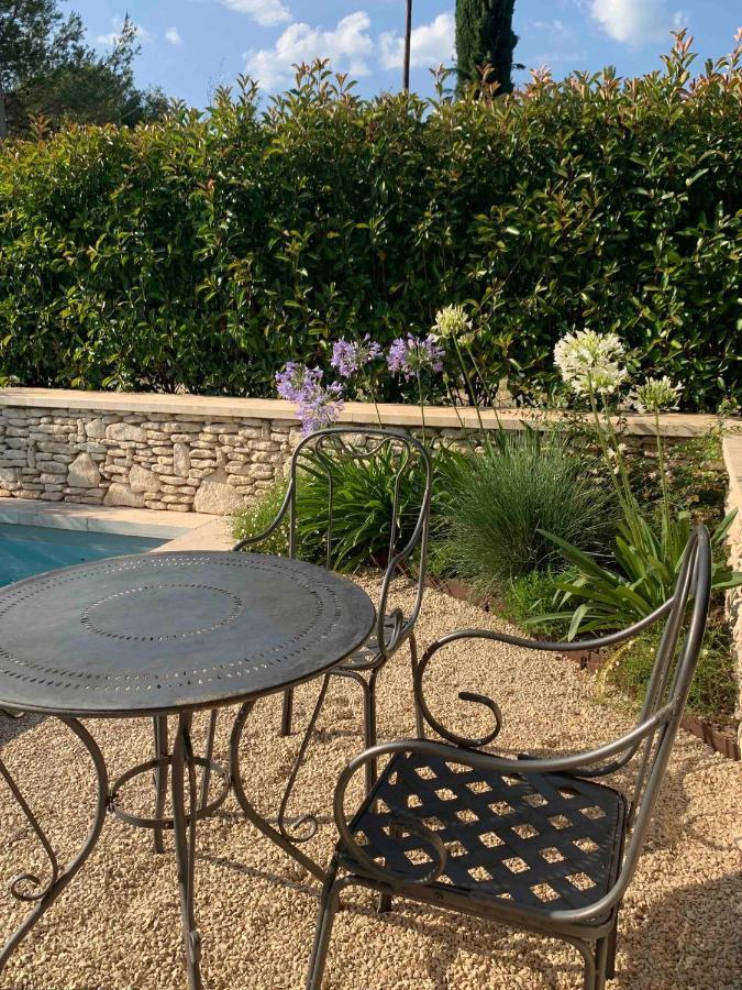 Le Cabanon De Livia Avec Piscine Privee Villa Кюкюрон Екстериор снимка