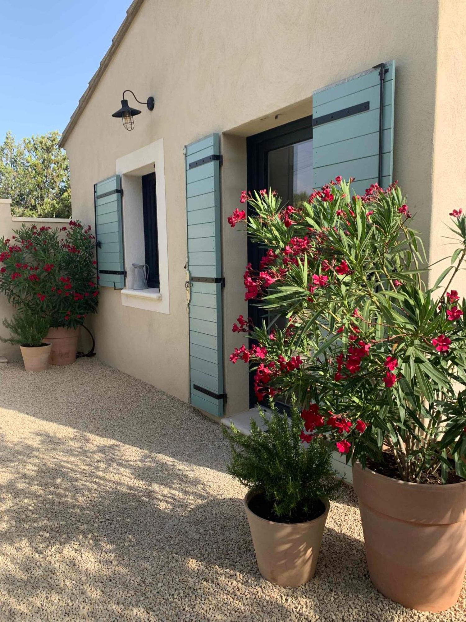 Le Cabanon De Livia Avec Piscine Privee Villa Кюкюрон Екстериор снимка