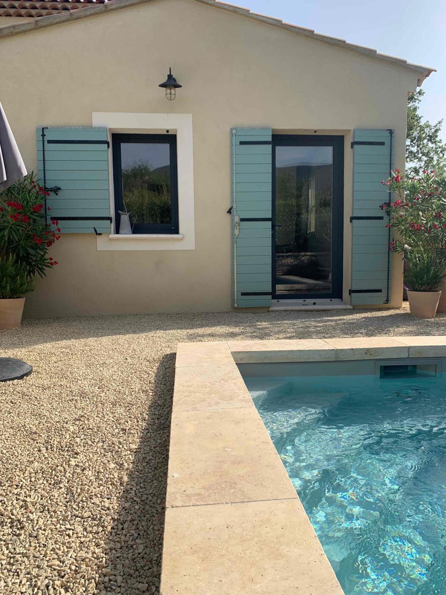 Le Cabanon De Livia Avec Piscine Privee Villa Кюкюрон Екстериор снимка