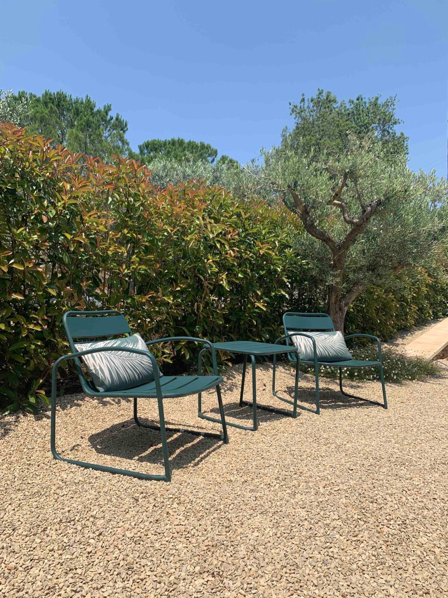Le Cabanon De Livia Avec Piscine Privee Villa Кюкюрон Екстериор снимка